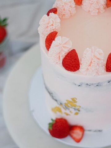 rose buttercream cake