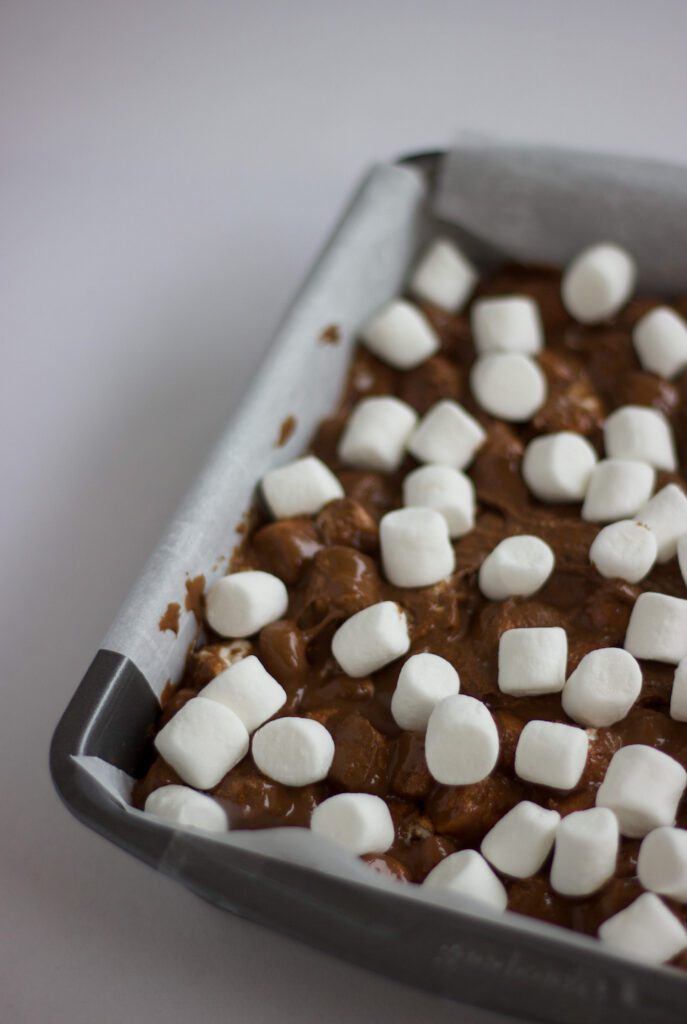 chocolate peanut butter marshmallow squares 