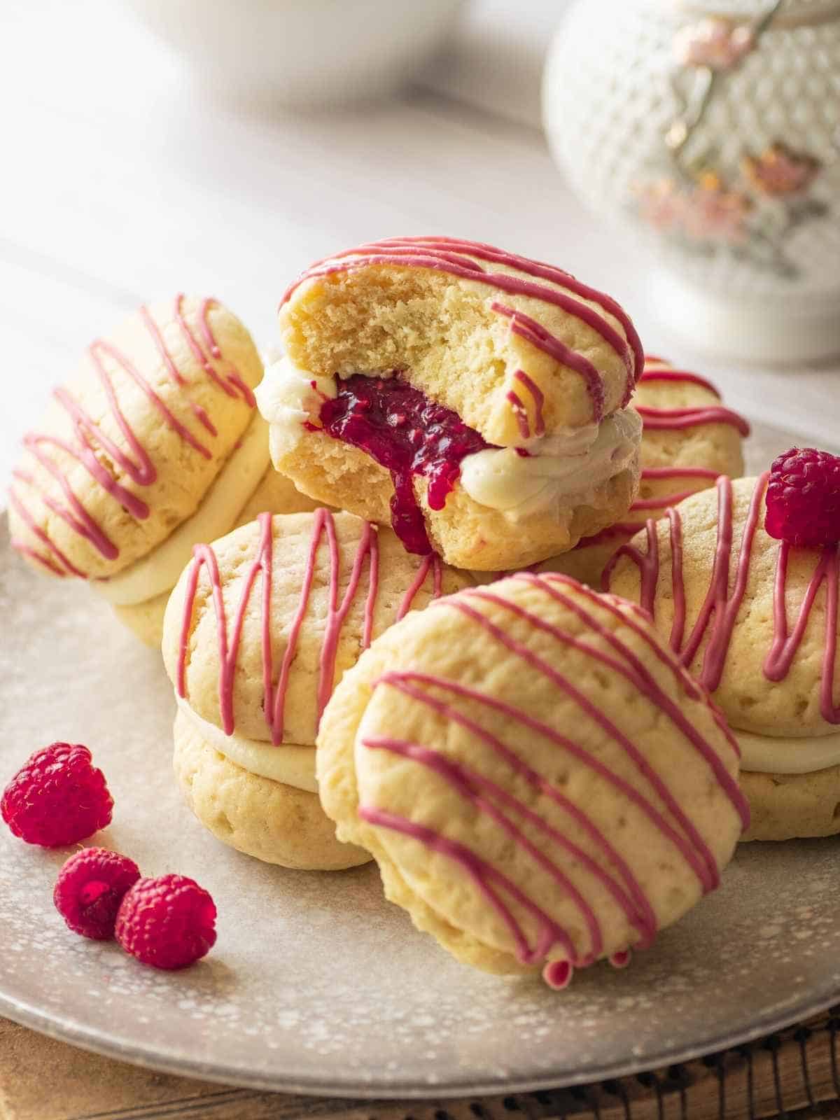 raspberry cheesecake cookies